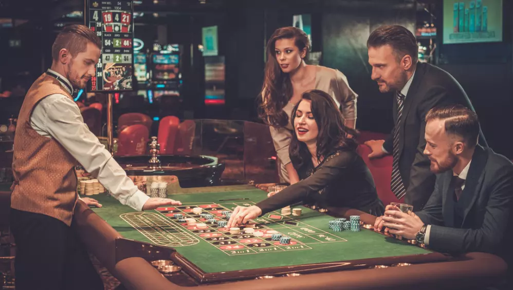 Casino Etiquette – Do’s and Don’ts to Know Before You Go