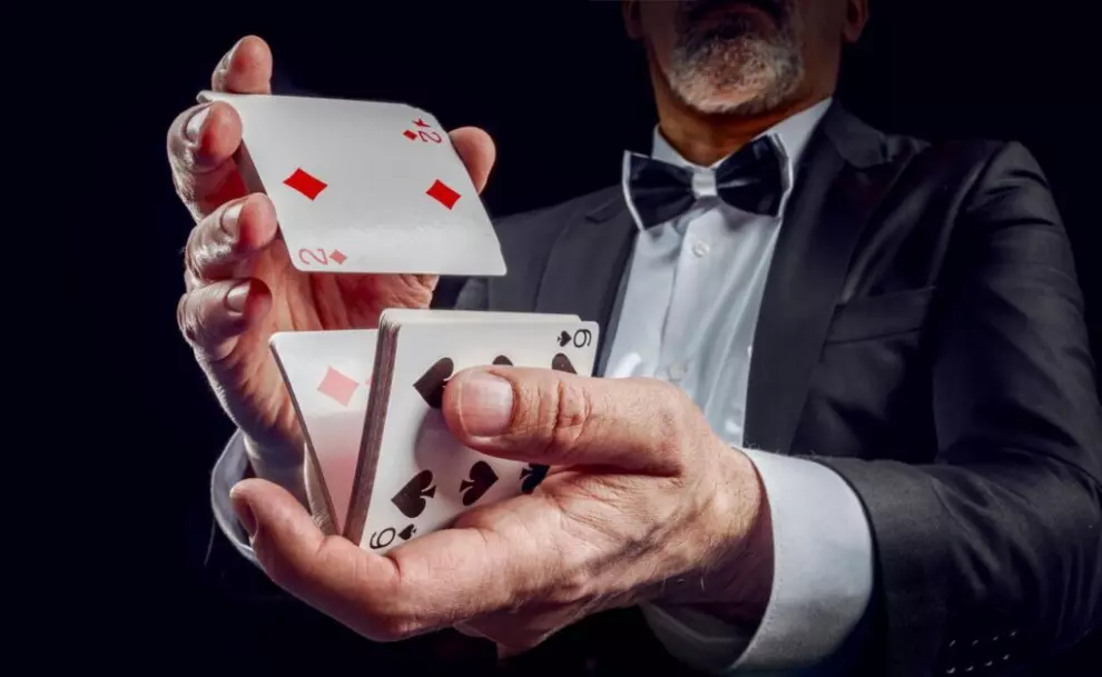 Behind the Scenes – The Life of a Casino Dealer